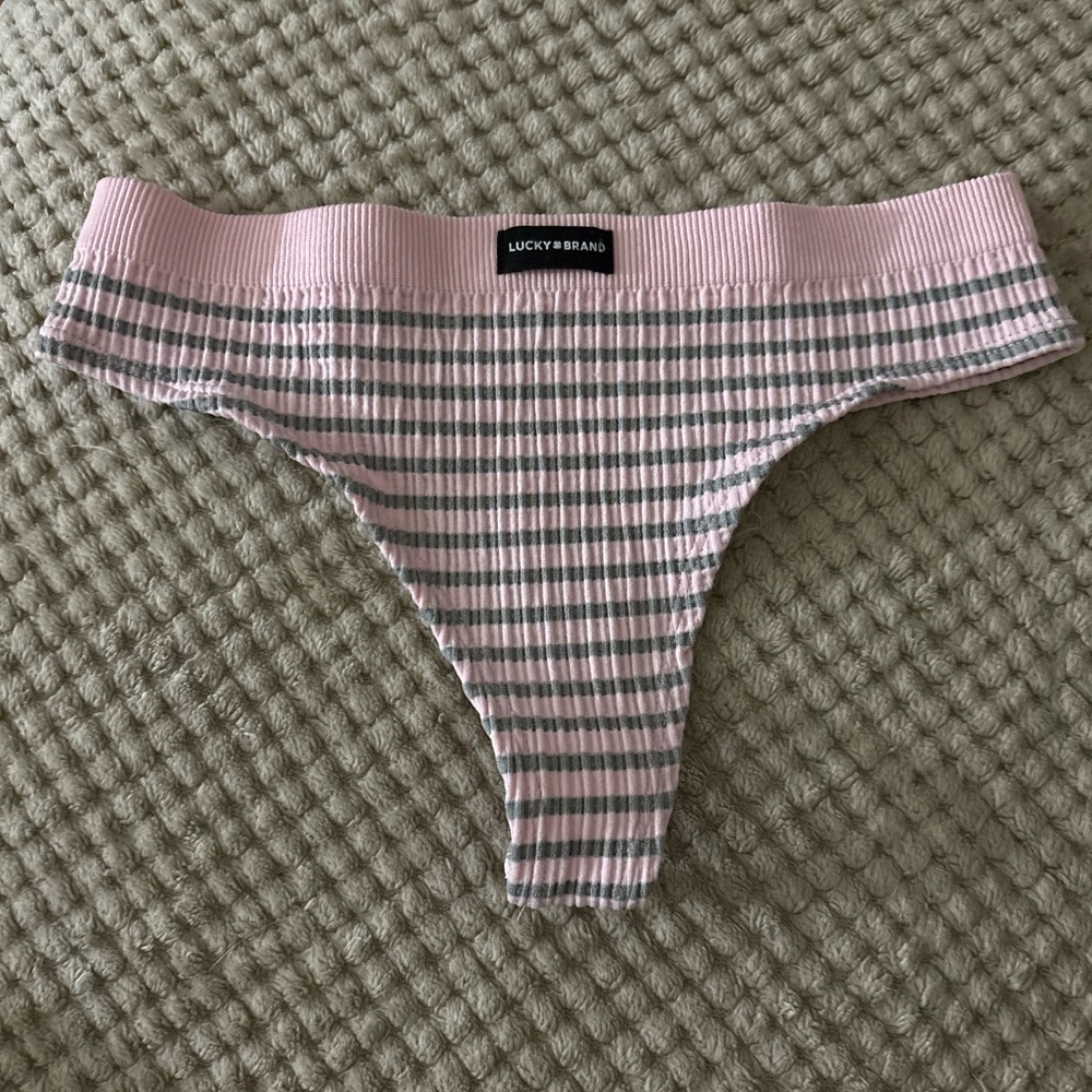 Women’s Stretchy Ribbed Thong Panty
